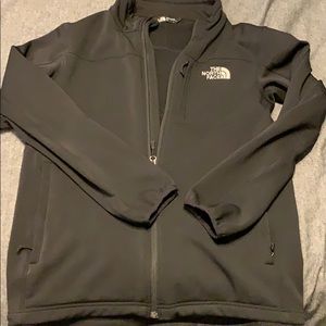 North Face men’s small lightweight coat EUC